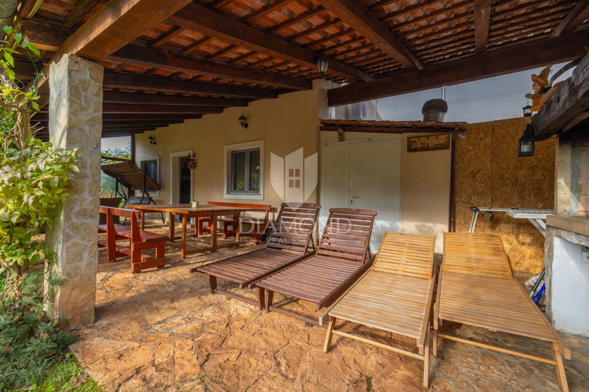 DIAMANT v Rovinju, pritlična hiša z ogromnim zemljiščem blizu morja