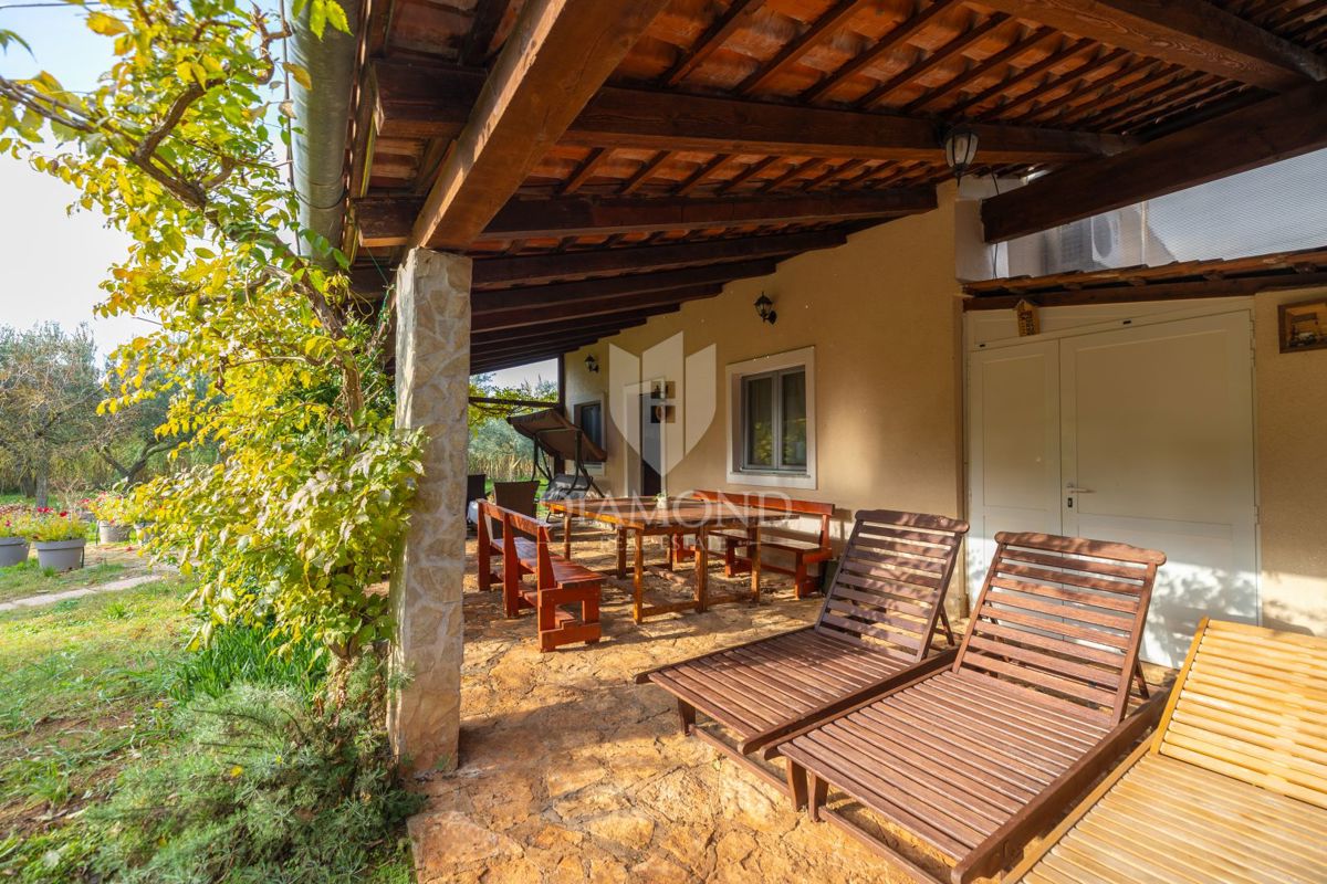 DIAMANT v Rovinju, pritlična hiša z ogromnim zemljiščem blizu morja