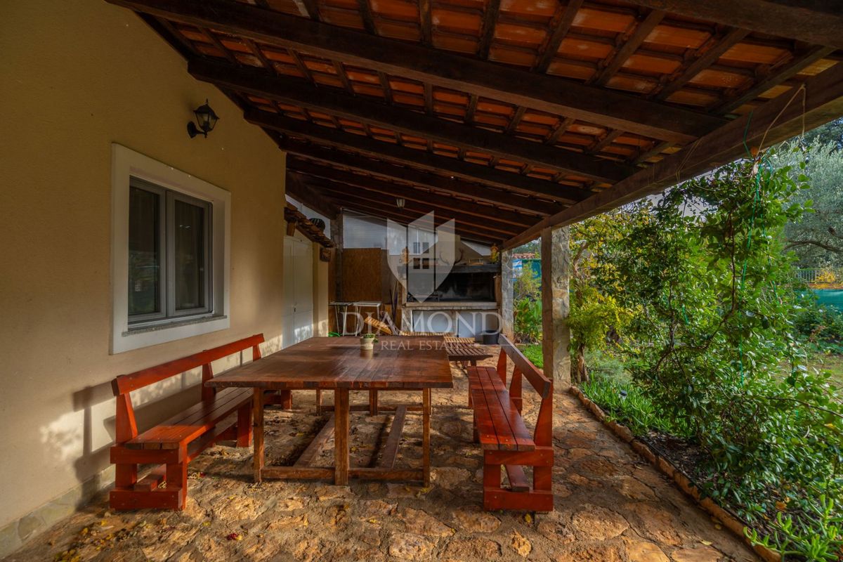 DIAMANT v Rovinju, pritlična hiša z ogromnim zemljiščem blizu morja