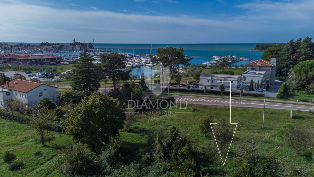 Ekskluzivno! Novigrad, zemljišče na izjemni lokaciji!