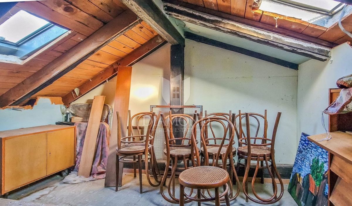 Novigrad, hiša v starem mestnem jedru 252 m2