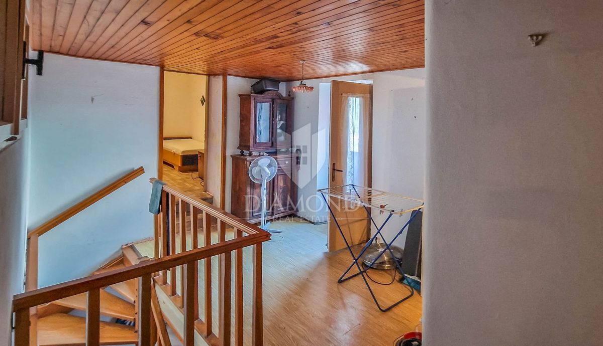 Novigrad, hiša v starem mestnem jedru 252 m2