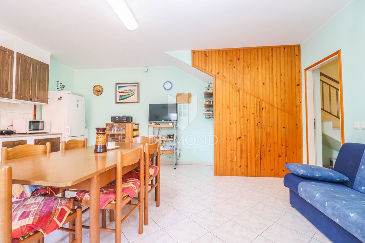 Priložnost! Hiša s tremi spalnicami v Šišanu!