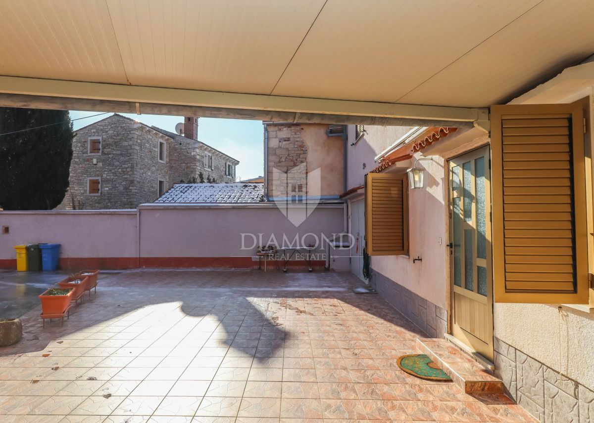 Priložnost! Hiša s tremi spalnicami v Šišanu!