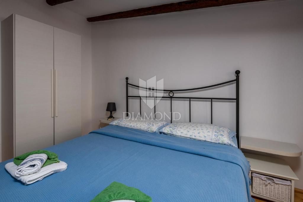 Rovinj, kamnita hiša v središču starega mestnega jedra