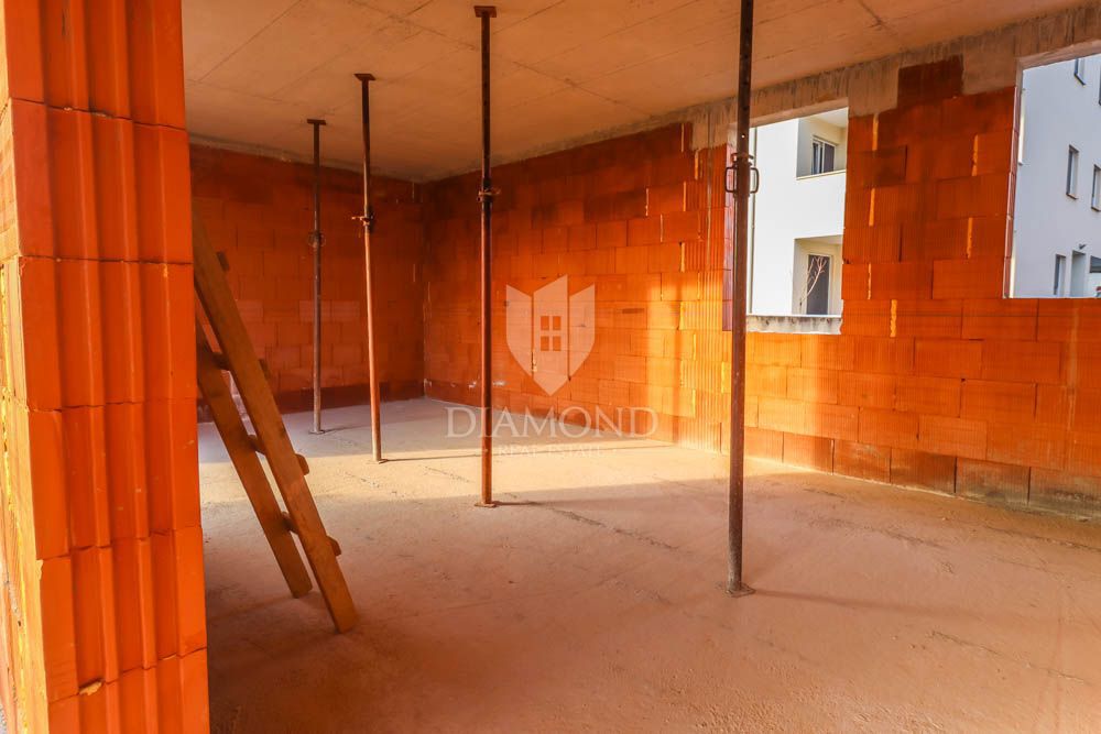 Enosobno stanovanje na odlični lokaciji v Pulju! 