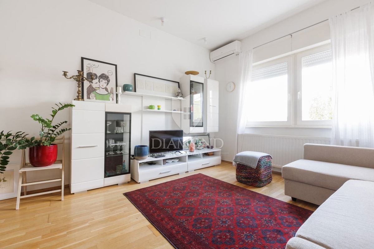 Apartmaj Donji grad, Donji Grad, 43m2