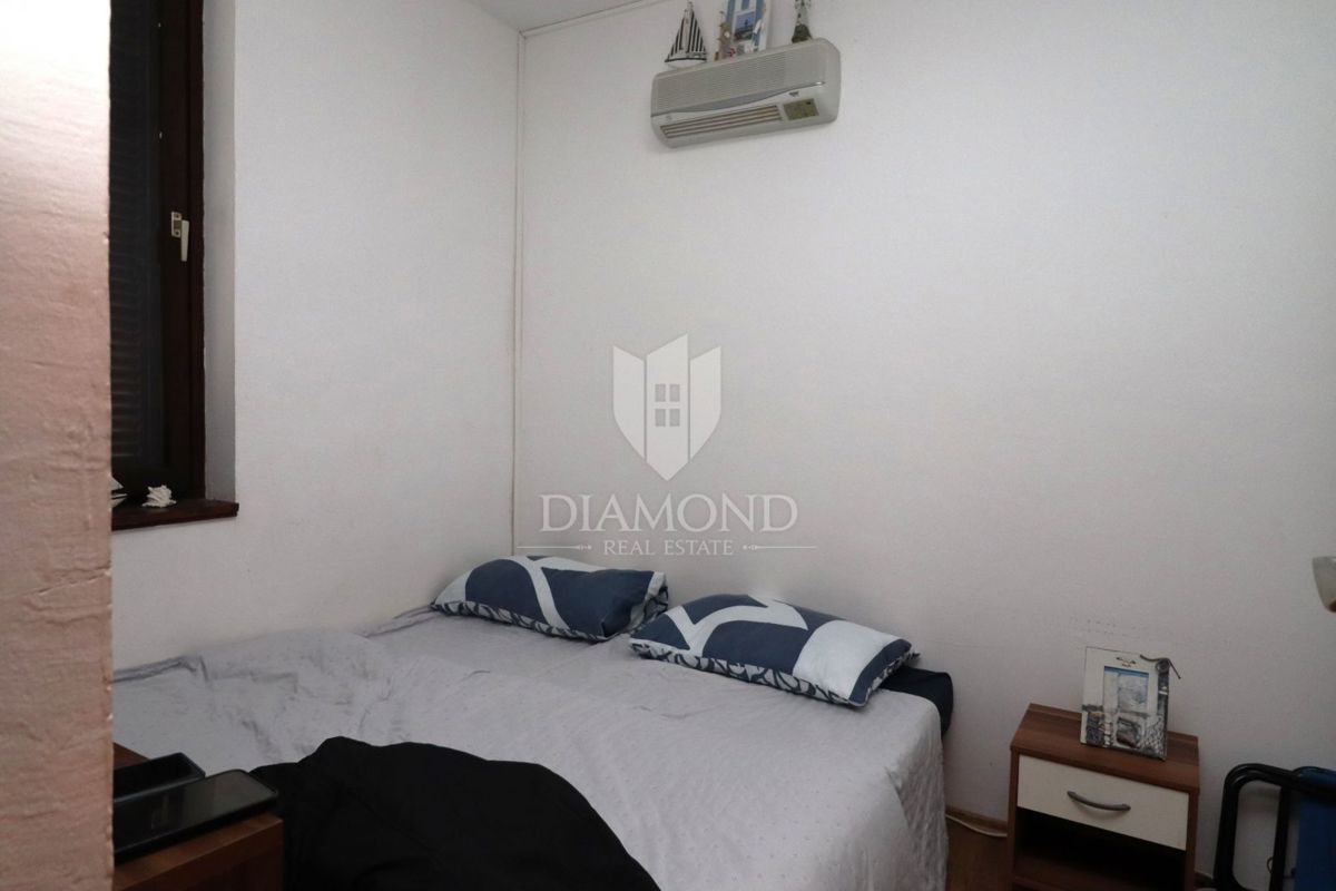 Poreč – Stanovanje s pogledom na morje in marino