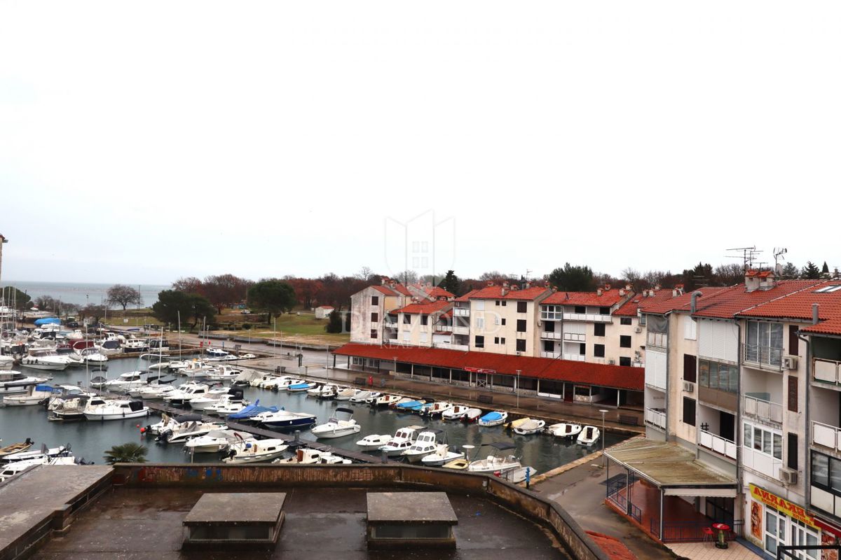 Poreč – Stanovanje s pogledom na morje in marino