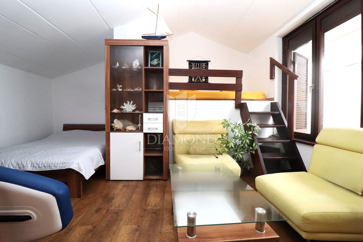 Poreč – Stanovanje s pogledom na morje in marino