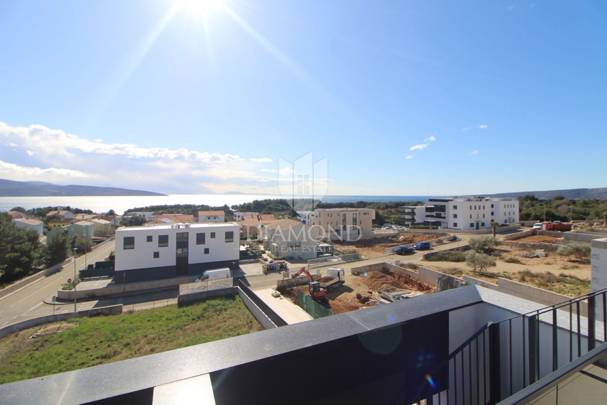 OTOK KRK, DVONADSTROPNO APARTMA