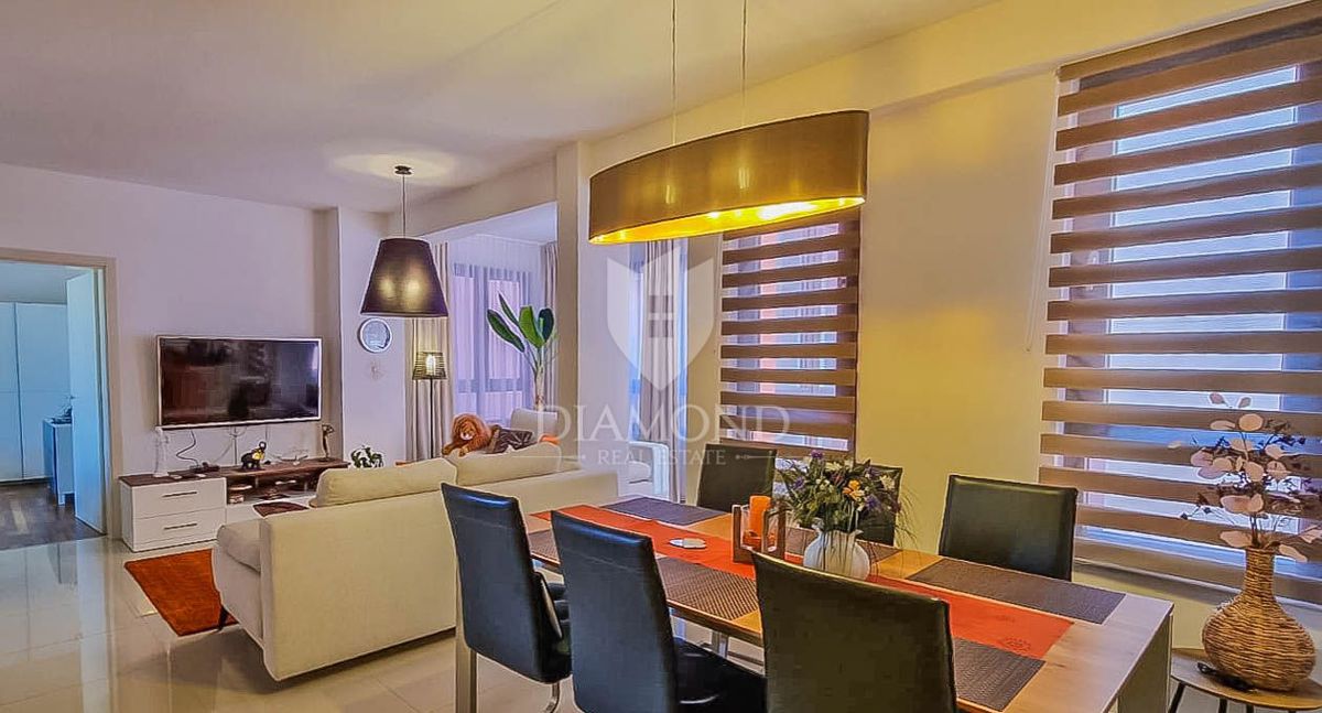 Novigrad, stanovanje 90 m2, 1. vrsta do morja!