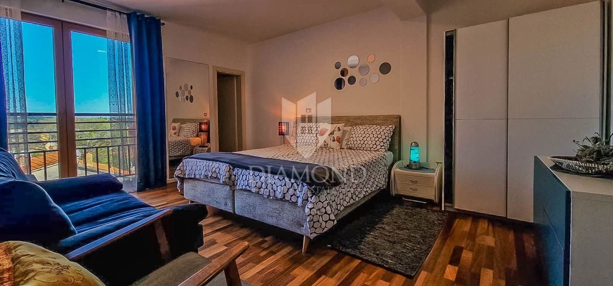 Novigrad, stanovanje 90 m2, 1. vrsta do morja!