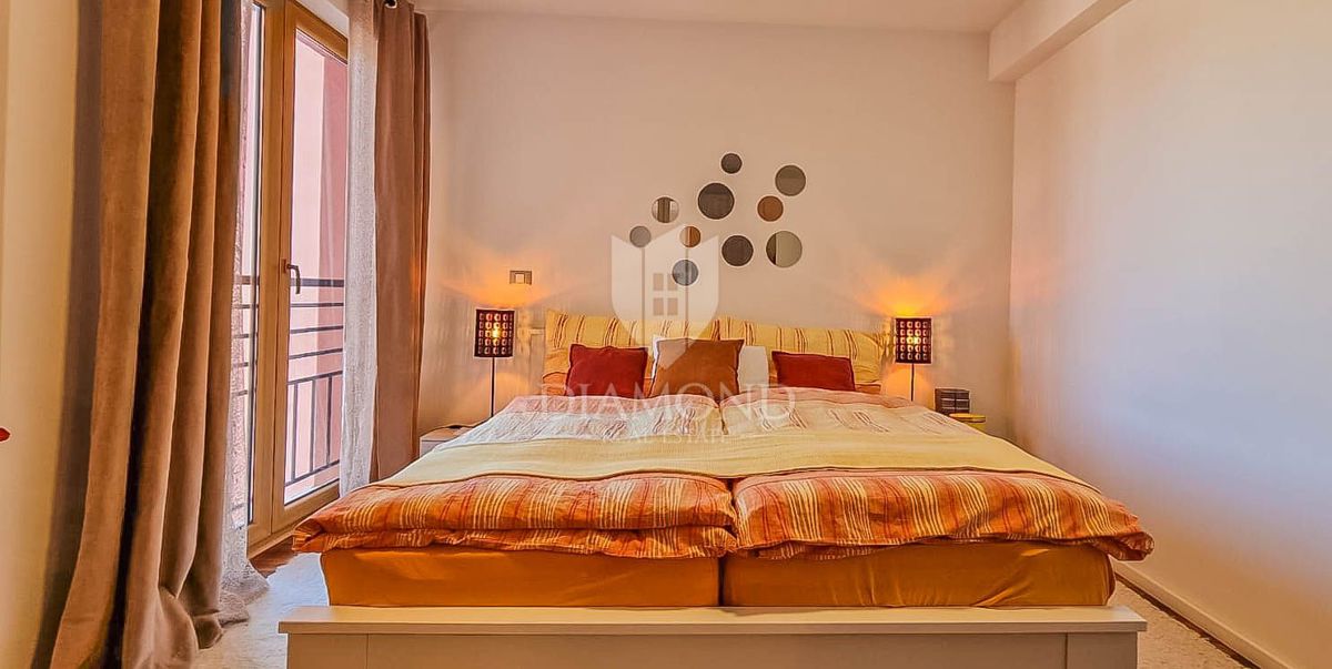 Novigrad, stanovanje 90 m2, 1. vrsta do morja!