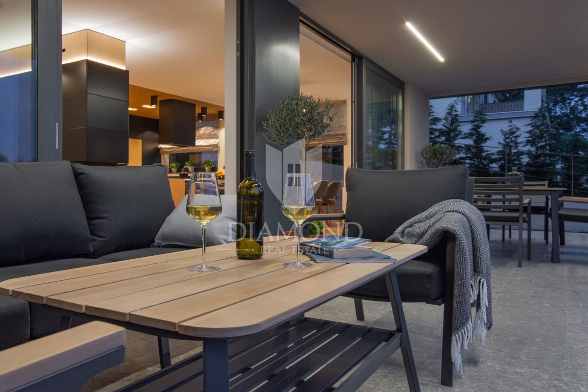 Hiša Labin, 320m2