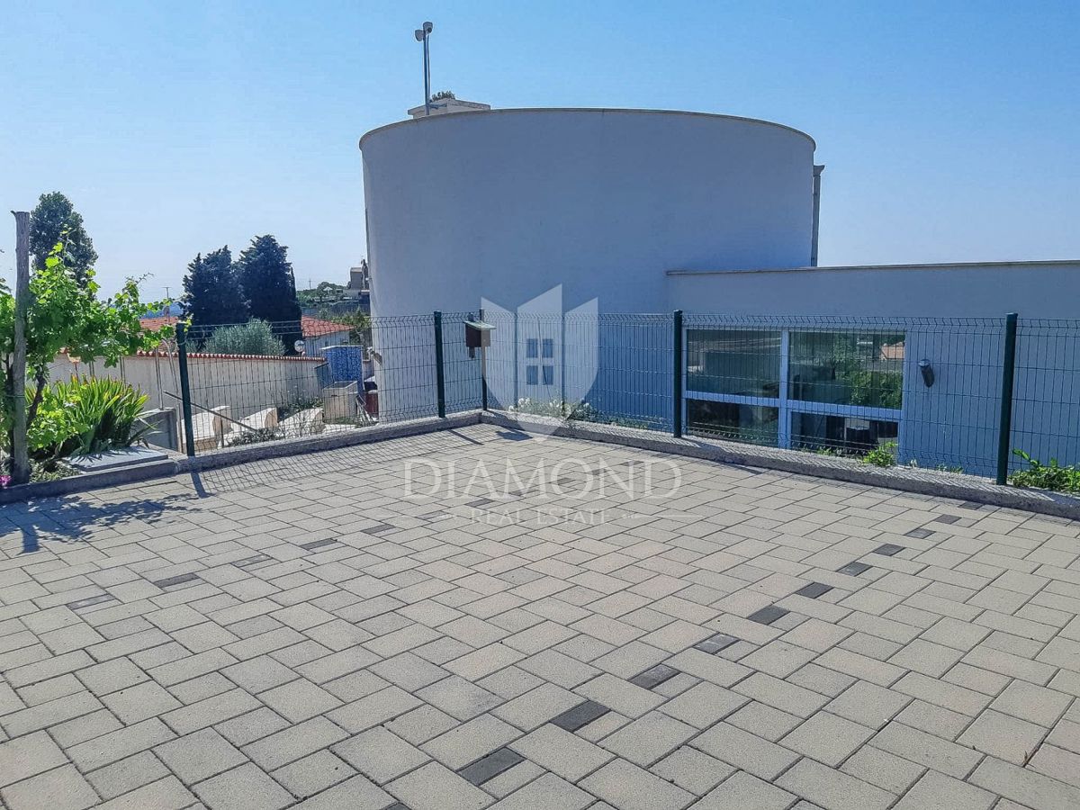 Momjan, vila z bazenom in čudovitim razgledom