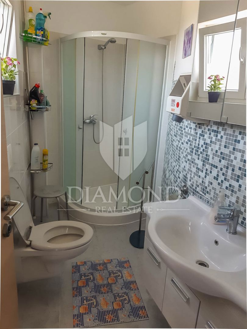 Momjan, vila z bazenom in čudovitim razgledom