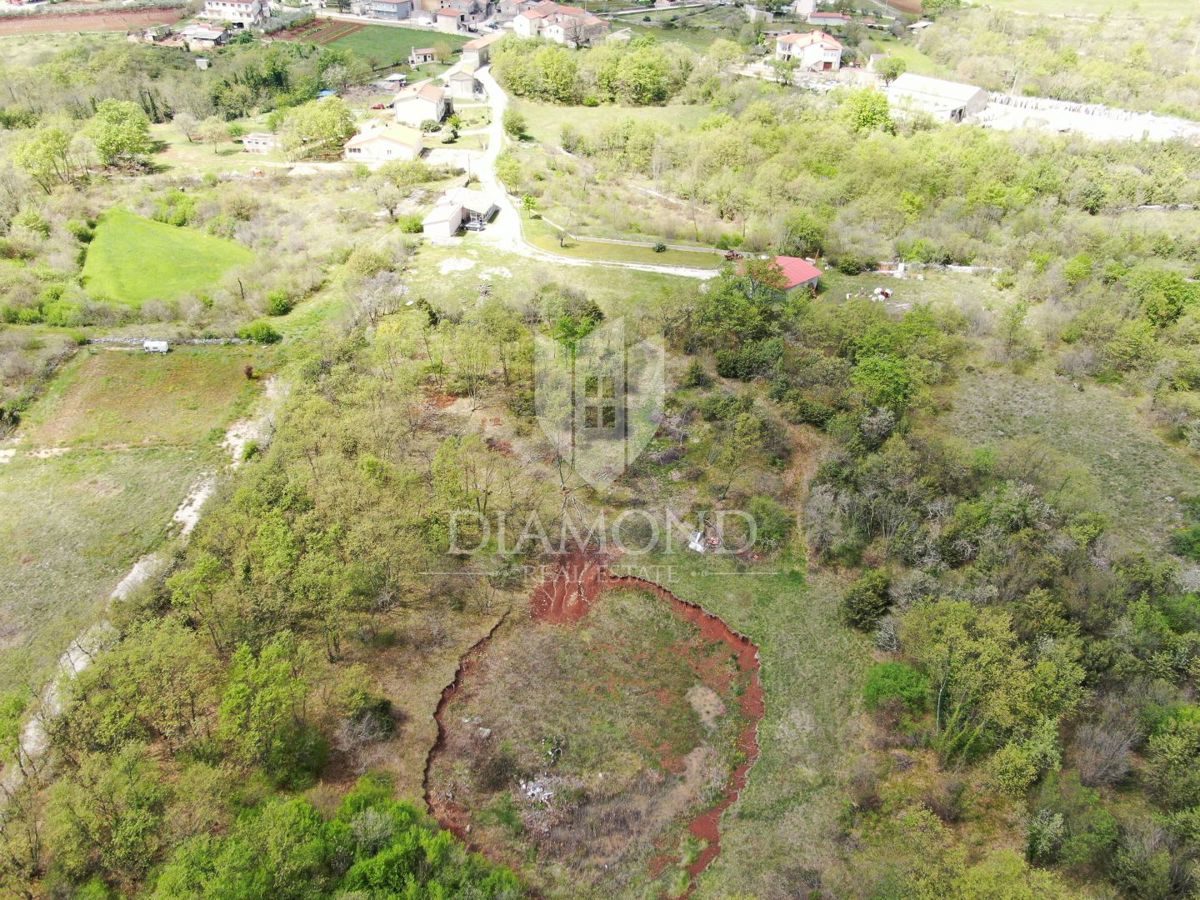 Marčana, okolica, hiša s prostornim vrtom