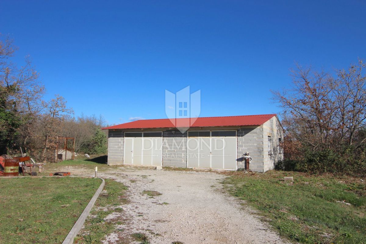 Marčana, okolica, hiša s prostornim vrtom