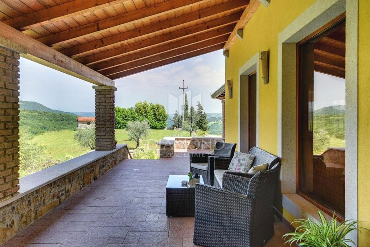 Luksuzna počitniška hiša s pravljičnim razgledom