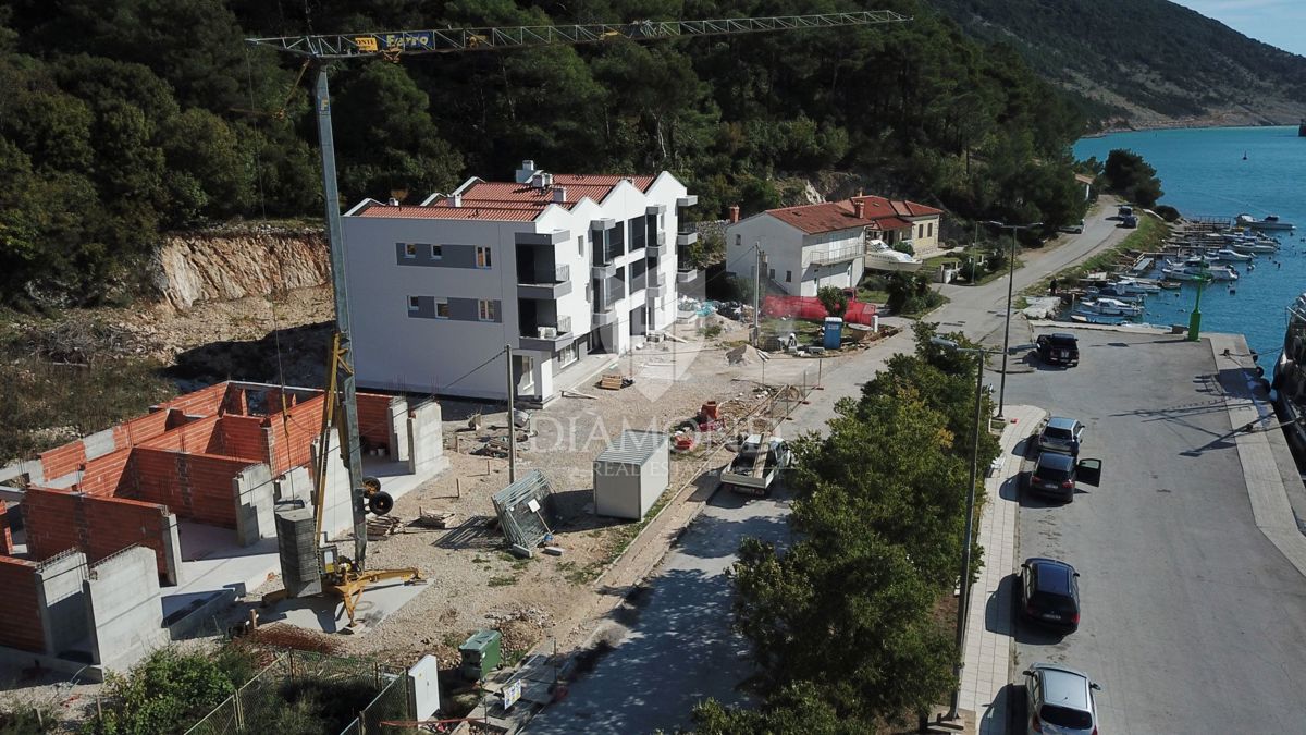 Okolica Labina, novogradnja 1. vrsta do morja