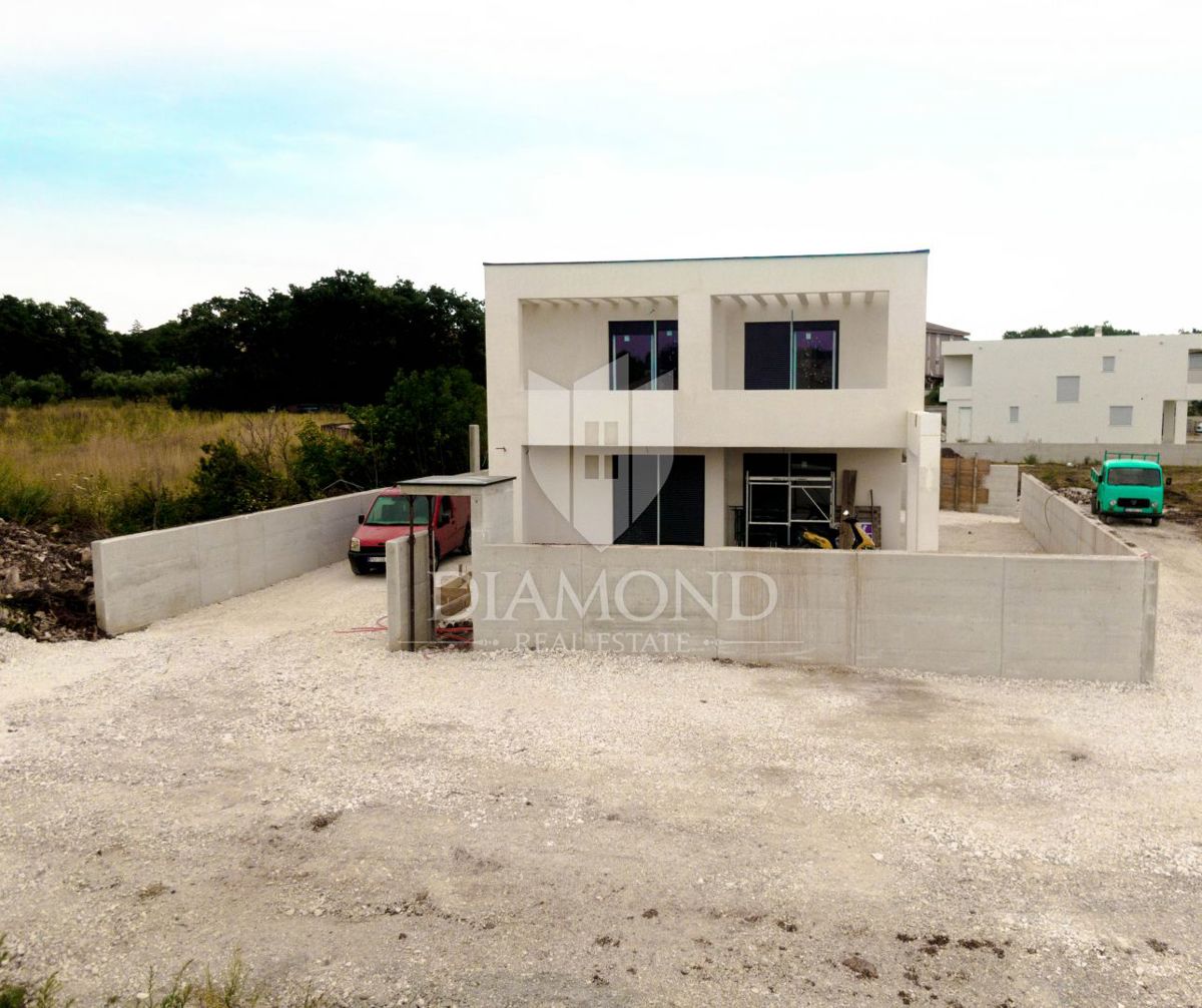 Medulin, okolica, moderna vila na mirni lokaciji