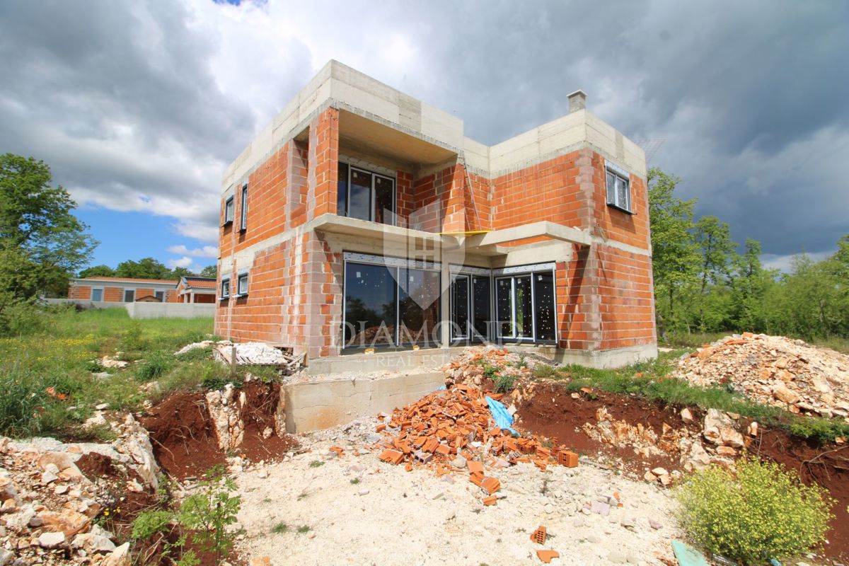 Marčana, okolica, počitniška hiša v izgradnji, pogled na morje