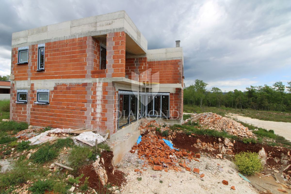 Marčana, okolica, počitniška hiša v izgradnji, pogled na morje