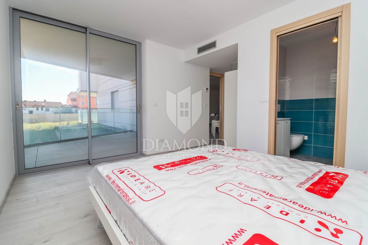 Rovinj, prostorno stanovanje v novi stavbi na vrhunski lokaciji