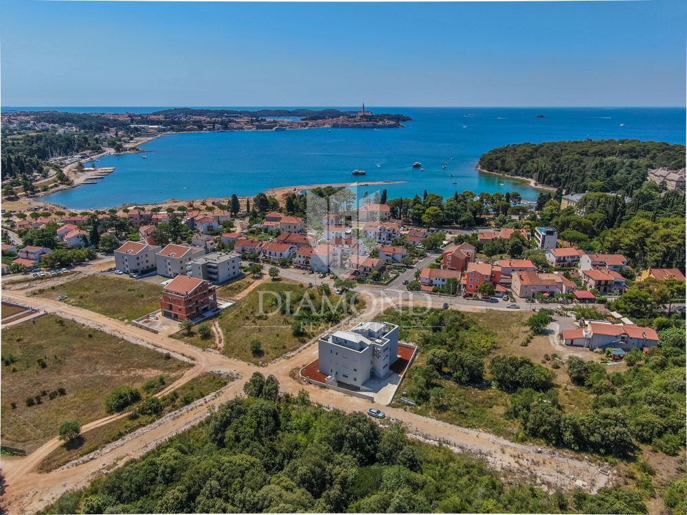 Rovinj, prostorno stanovanje v novi stavbi na vrhunski lokaciji