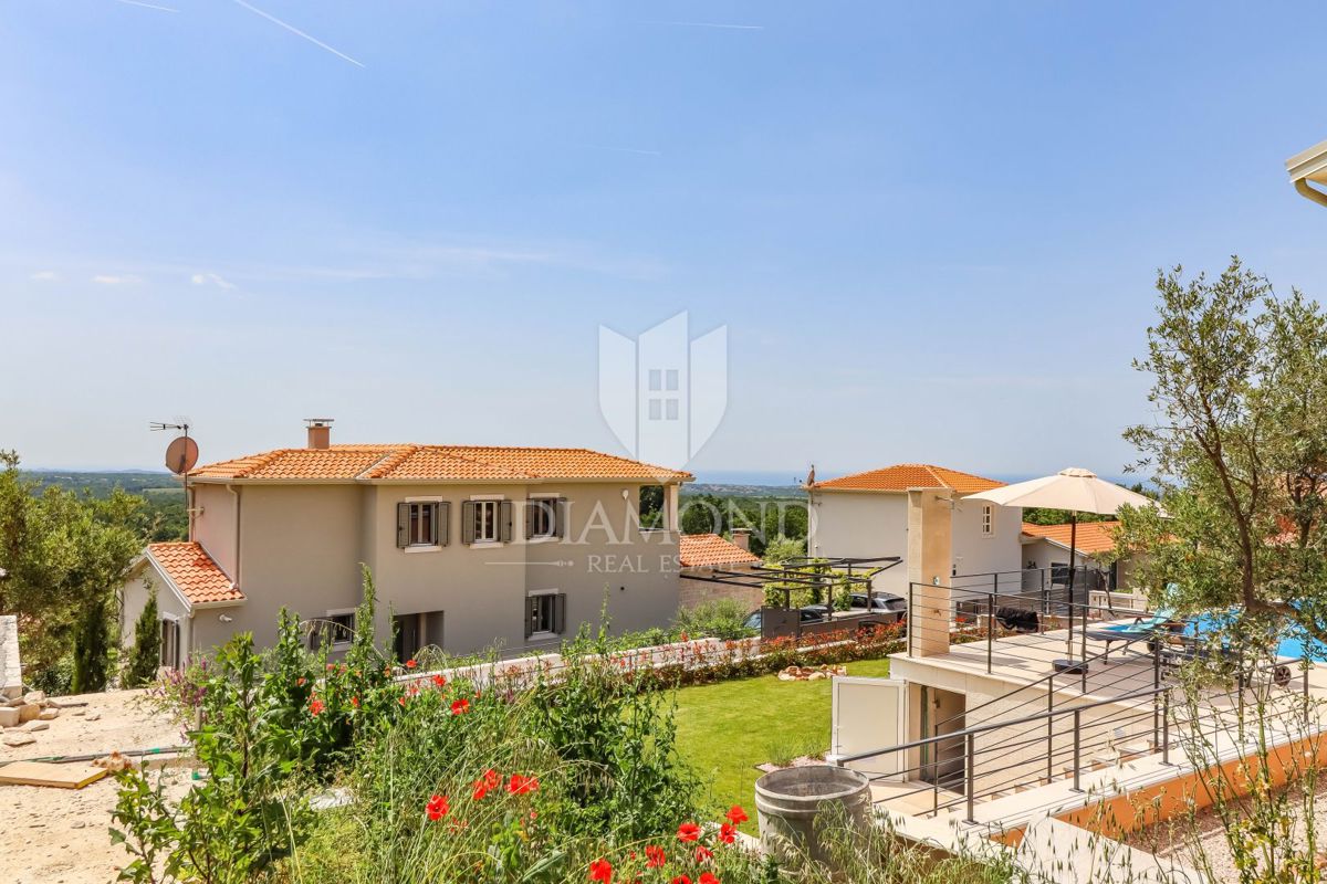 Poreč, okolica, odlična vila v avtohtonem stilu!