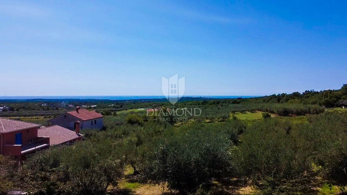 Poreč, okolica, zanimiva vila s pogledom na morje!