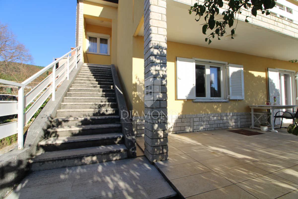Rabac, apartmajska hiša s čudovitim pogledom na morje