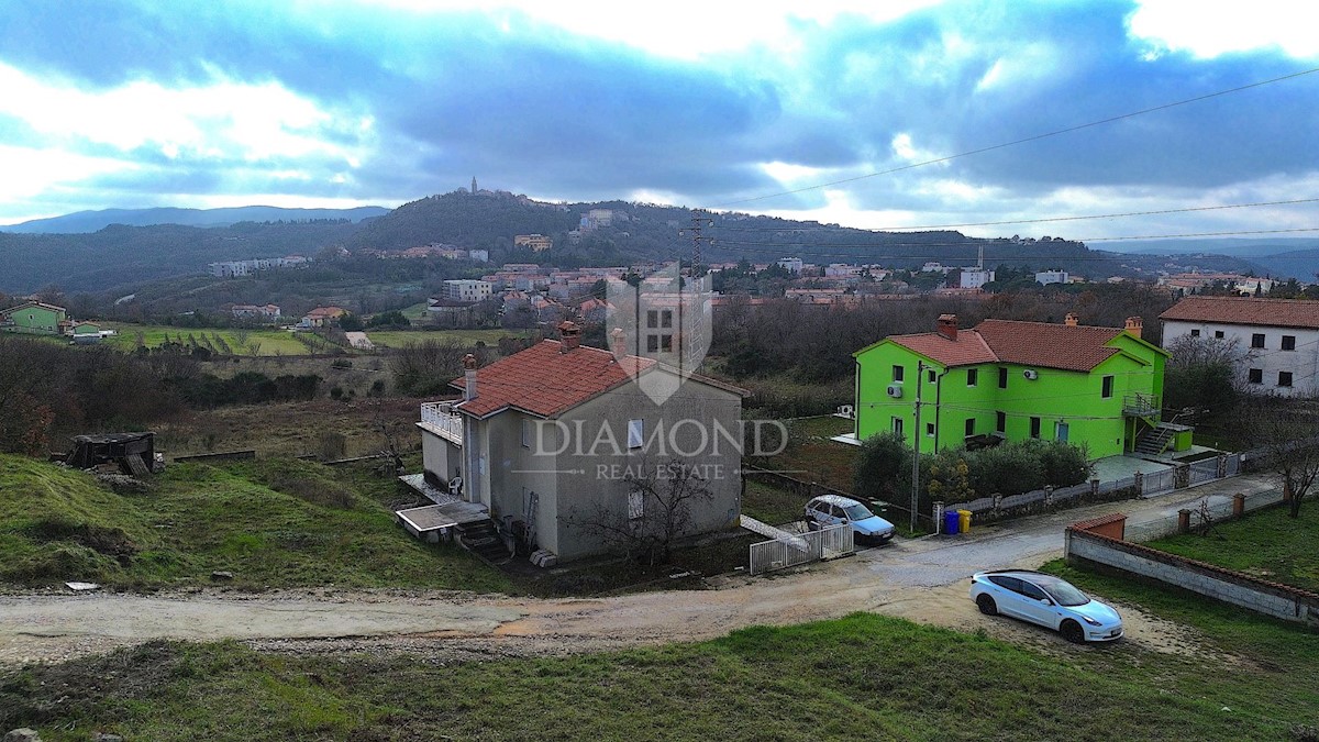 Labin, gradbeno zemljišče v mestu