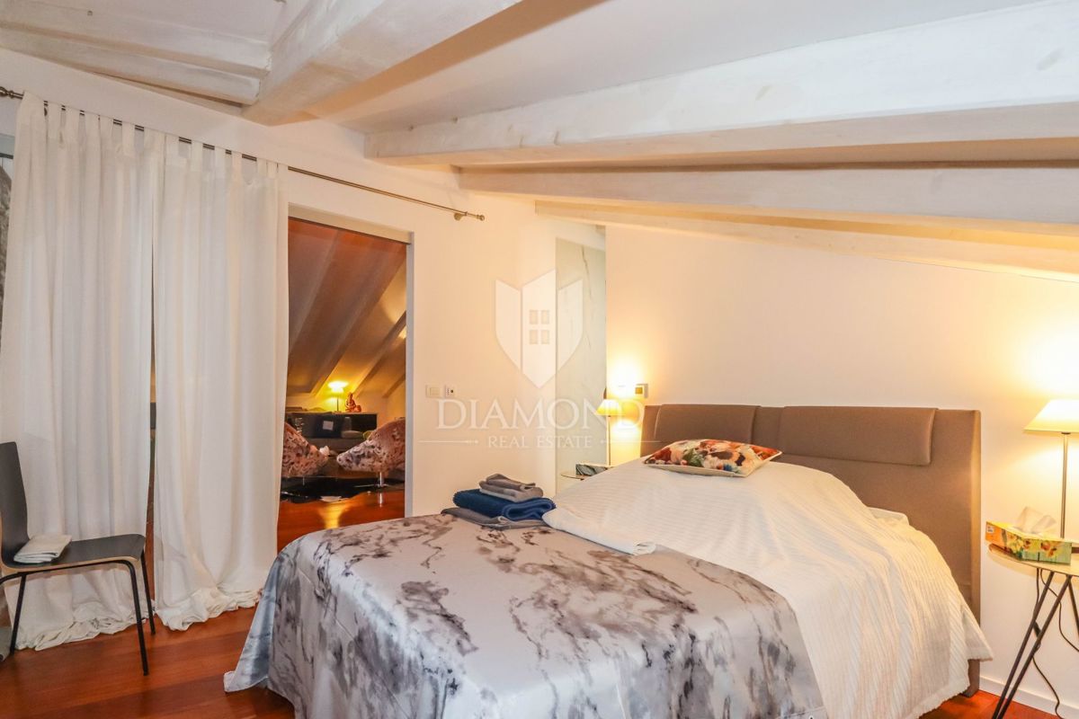 Rovinj, trije privlačni apartmaji v prvi vrsti do morja