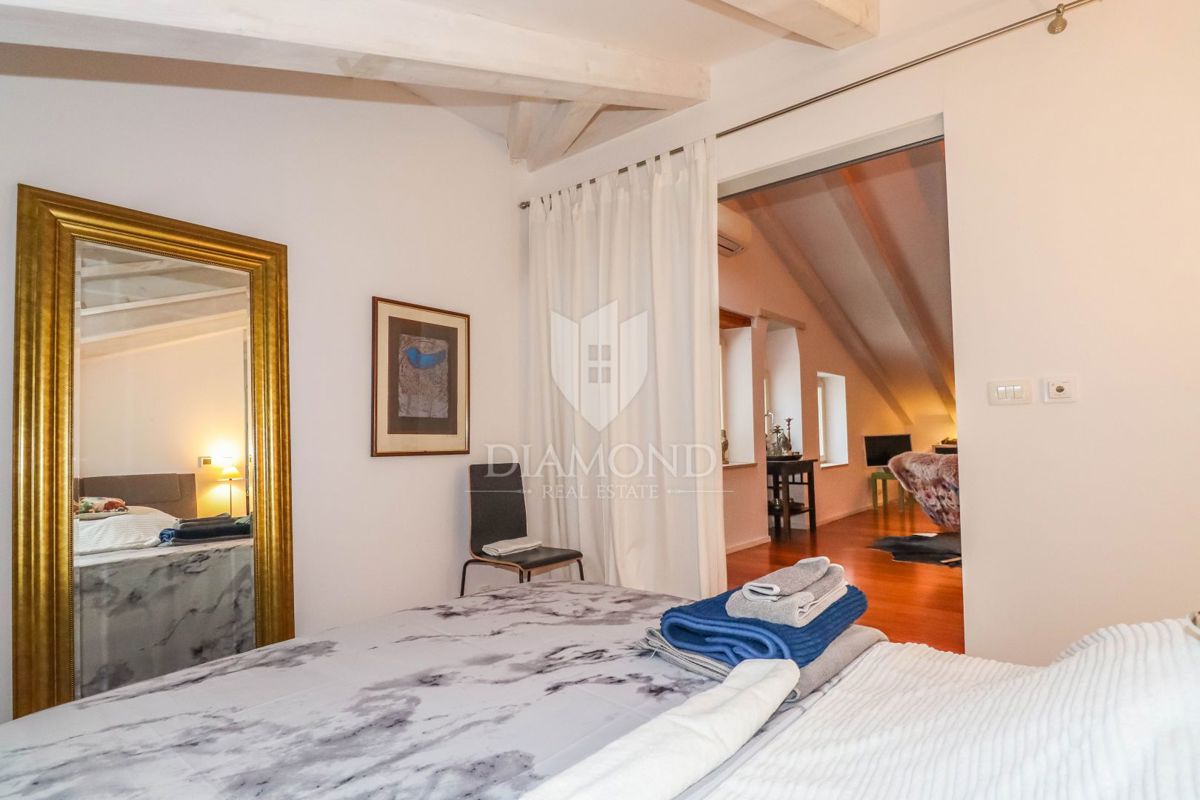 Rovinj, trije privlačni apartmaji v prvi vrsti do morja