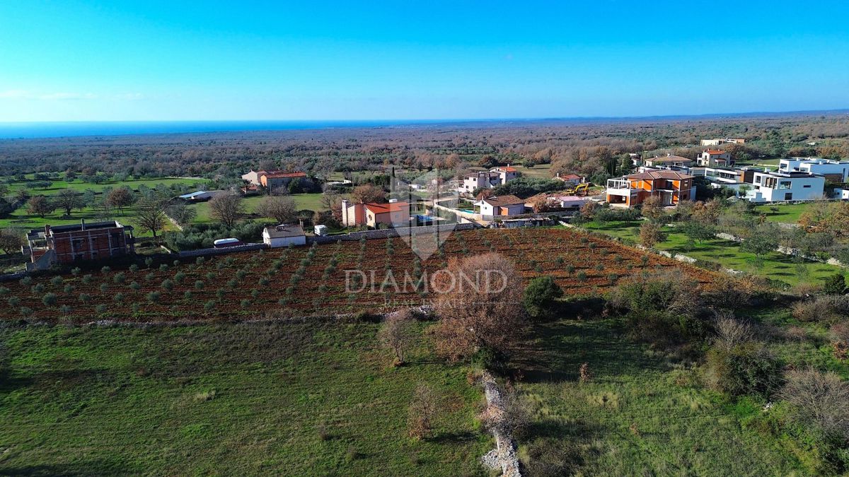 Vodnjan, gradbeno zemljišče s pogledom na morje