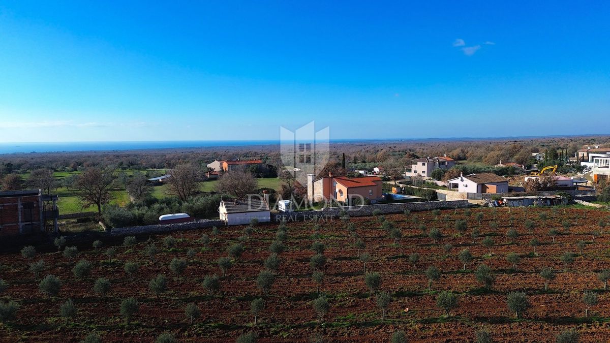 Vodnjan, gradbeno zemljišče s pogledom na morje