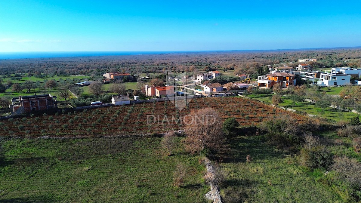 Vodnjan, gradbeno zemljišče s pogledom na morje