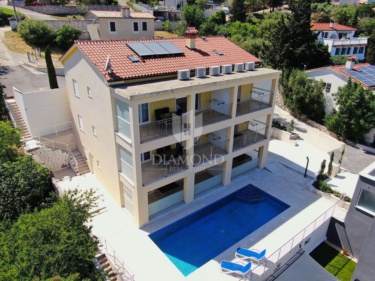 Apartmajska hiša s čudovitim pogledom na morje 