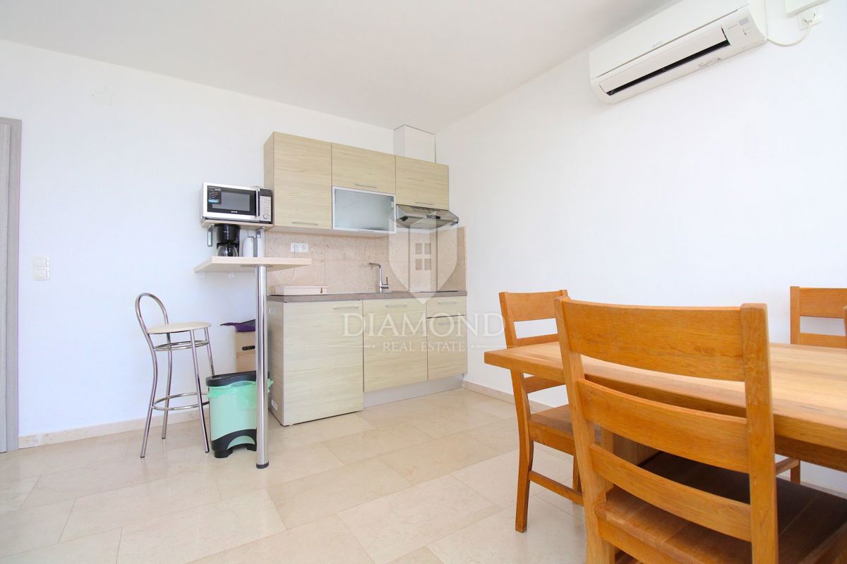 Apartmajska hiša s čudovitim pogledom na morje 