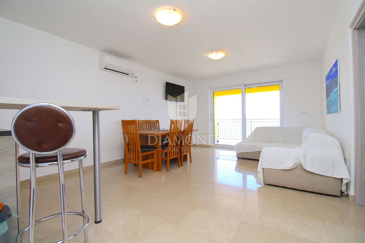 Apartmajska hiša s čudovitim pogledom na morje 