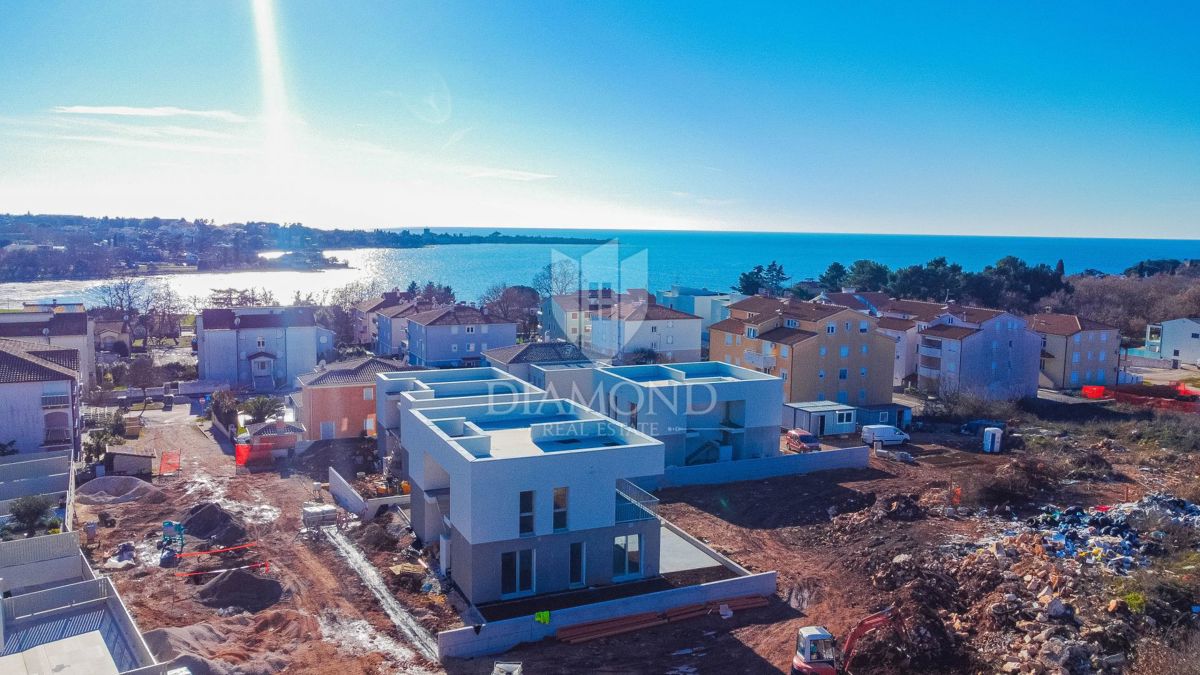 Novigrad, okolica! Moderno stanovanje 300 m od morja!