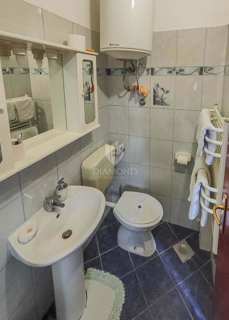 Umag, center, dva apartmaja, 2. red do morja!