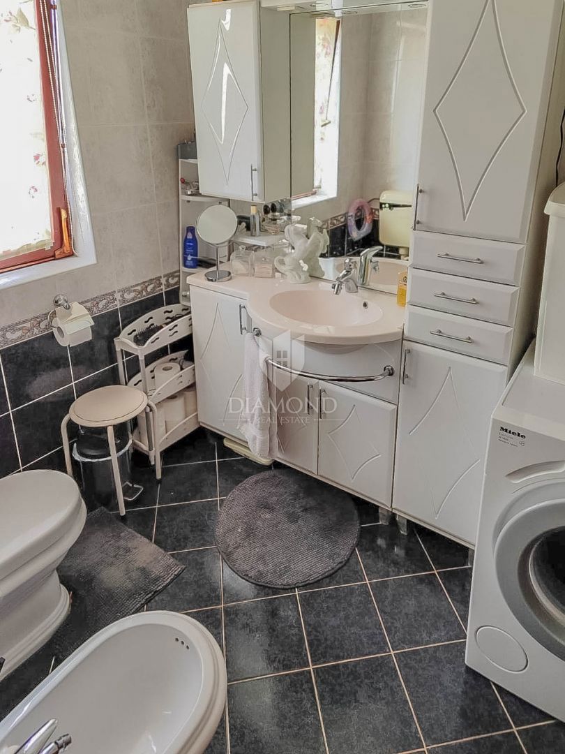 Umag, center, dva apartmaja, 2. red do morja!