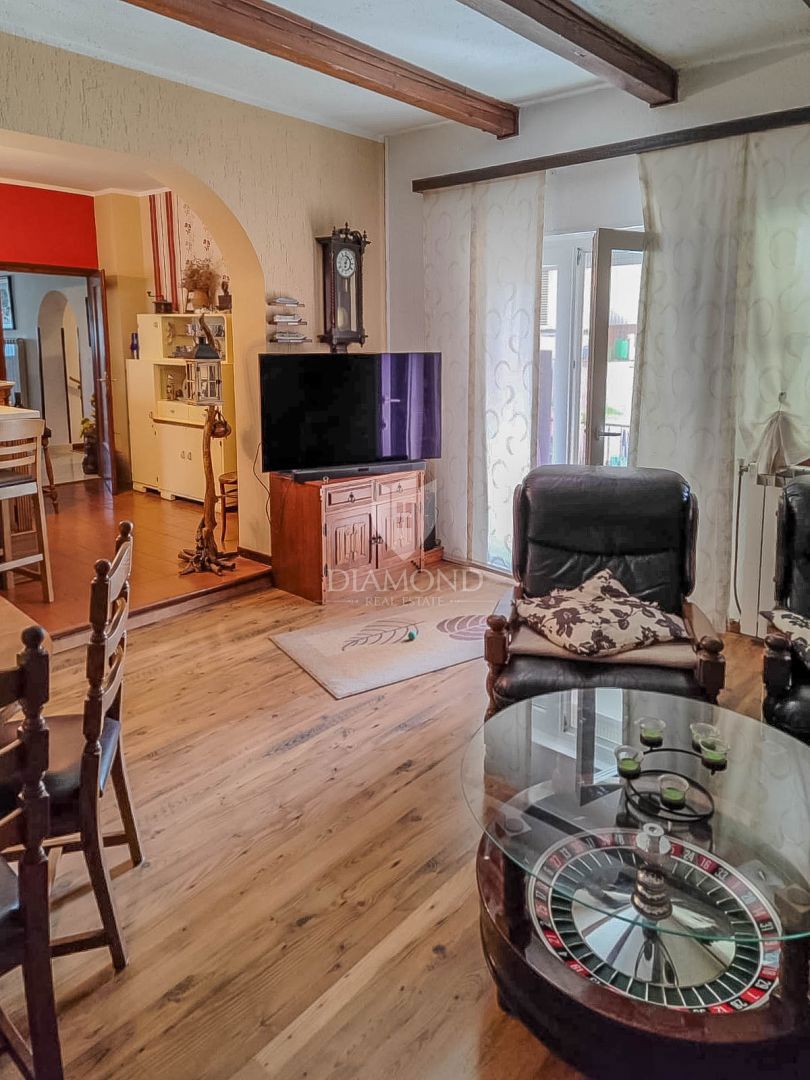 Umag, center, dva apartmaja, 2. red do morja!
