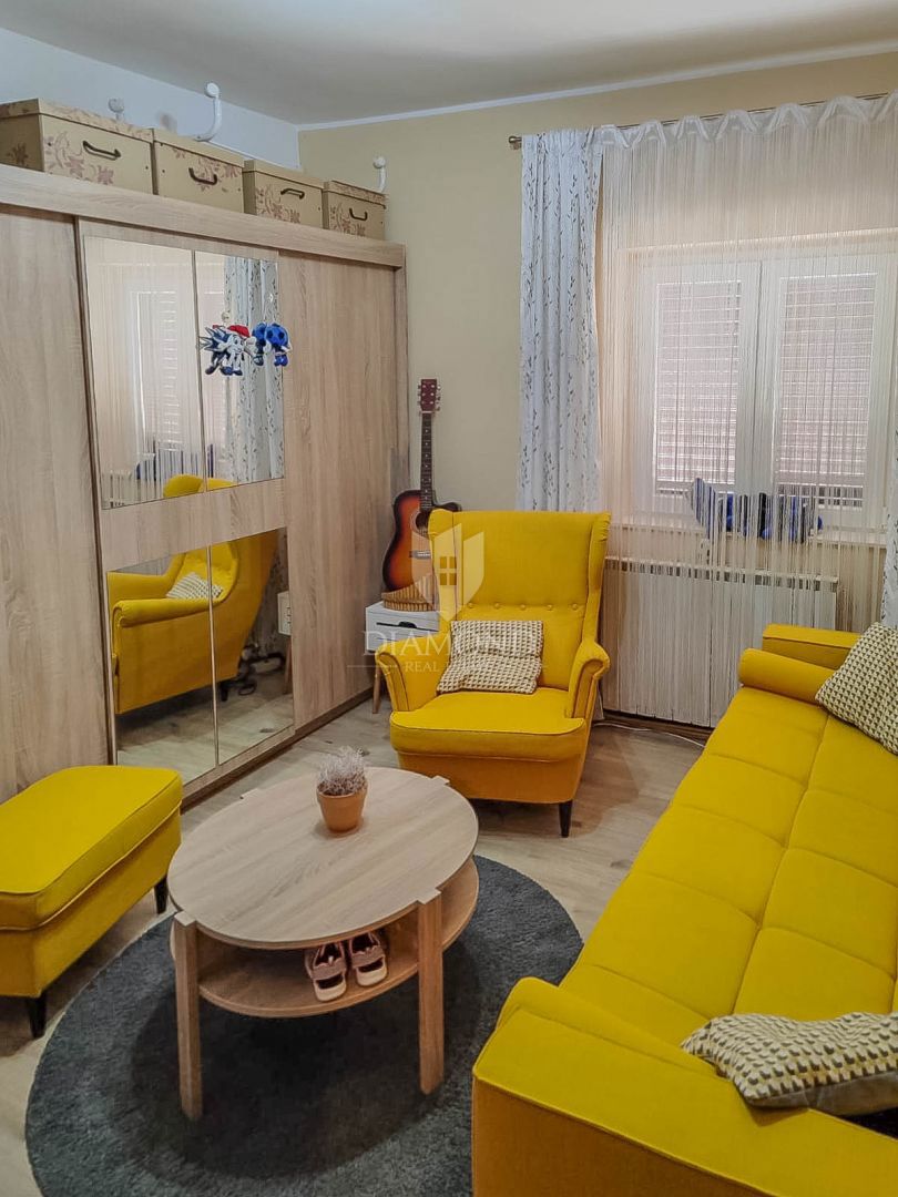 Umag, center, dva apartmaja, 2. red do morja!