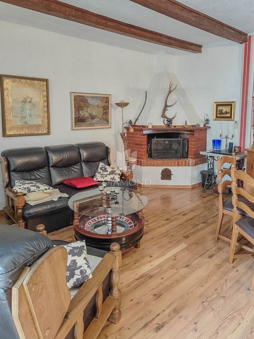 Umag, center, dva apartmaja, 2. red do morja!