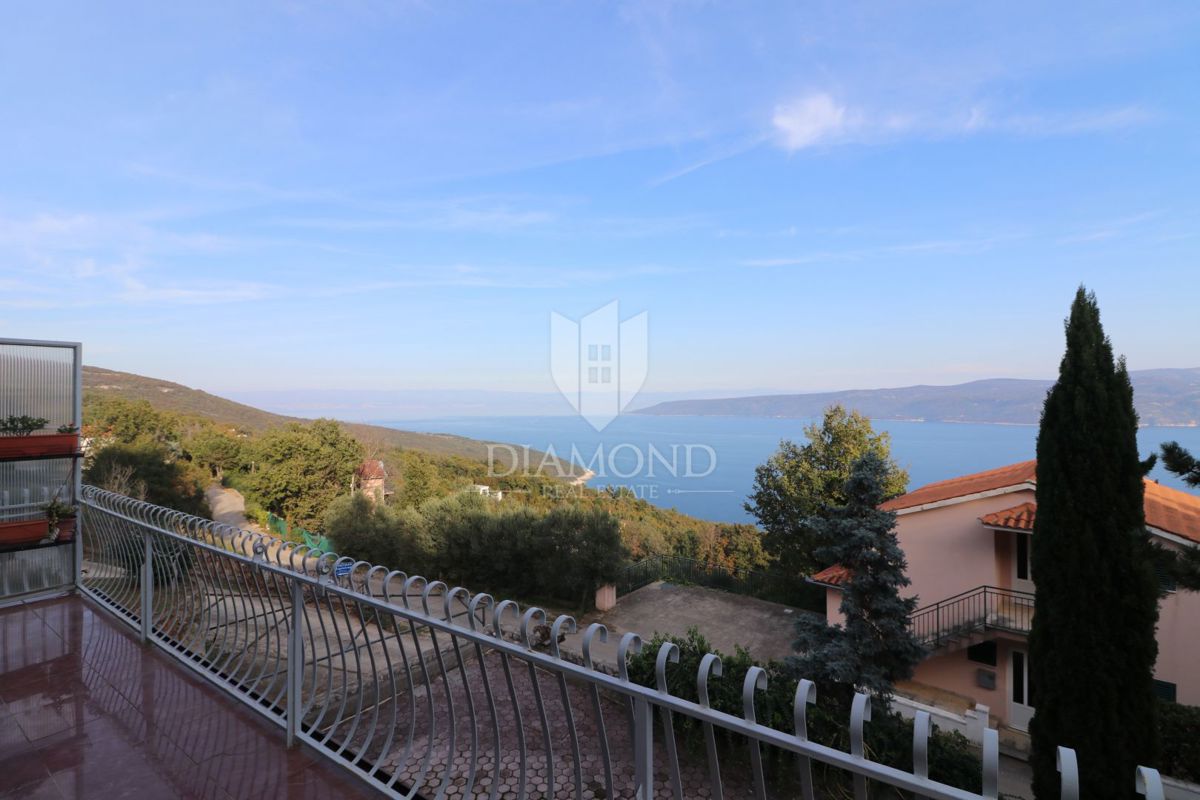Labin, okolica, hiša na odlični lokaciji s čudovitim pogledom na morje