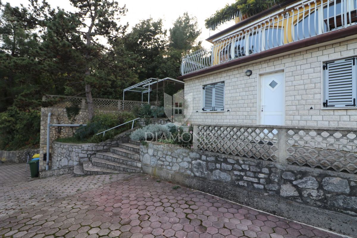Labin, okolica, hiša na odlični lokaciji s čudovitim pogledom na morje